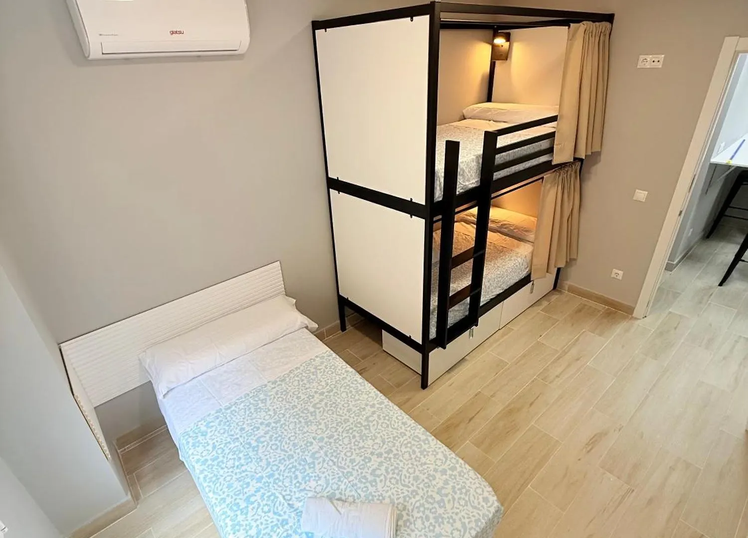 Hostel Vam Torrejon 0*, Torrejon de Ardoz Spain